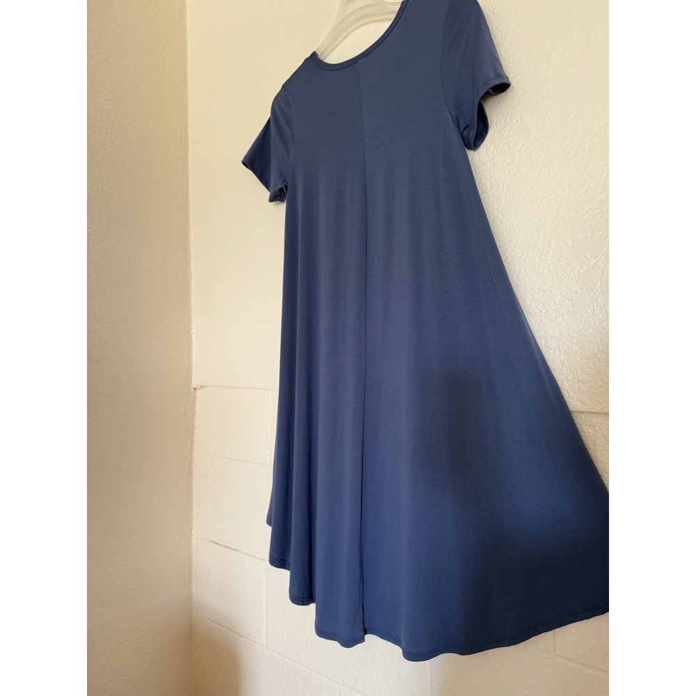LuLaRoe Carly Dress Womens XS Blue Short Sleeve High Low Pocket Summer Boho - Picture 2 of 10